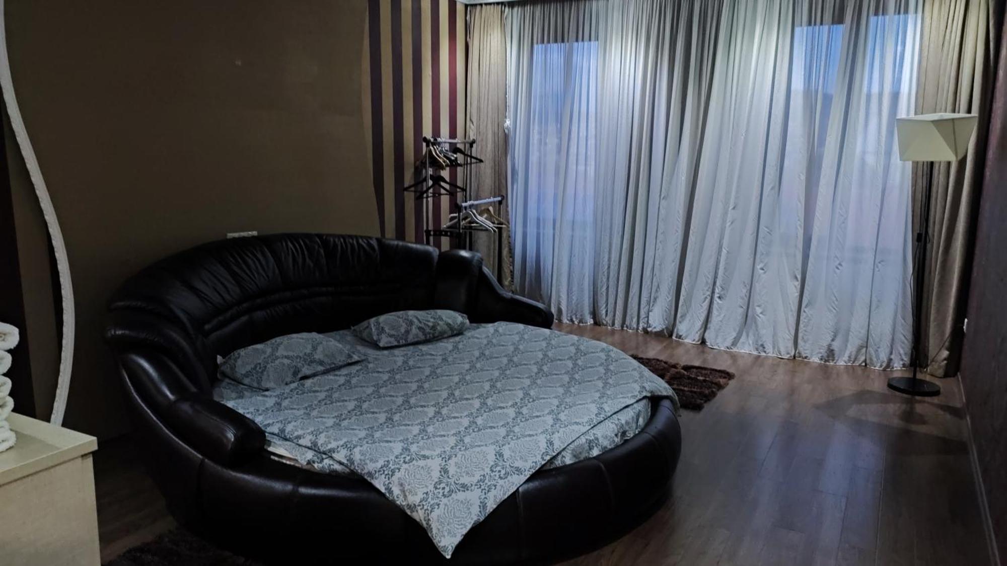 Cosy Apartment In The City Centre Tbilisi Bagian luar foto